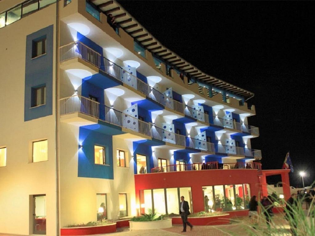 Tus Hotel - Castel di Tusa (Me)
